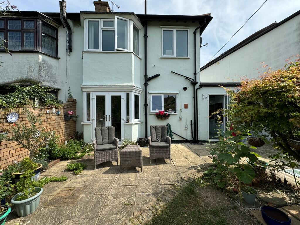 10 Glastonbury Ch...