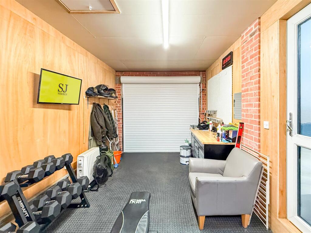 garage
