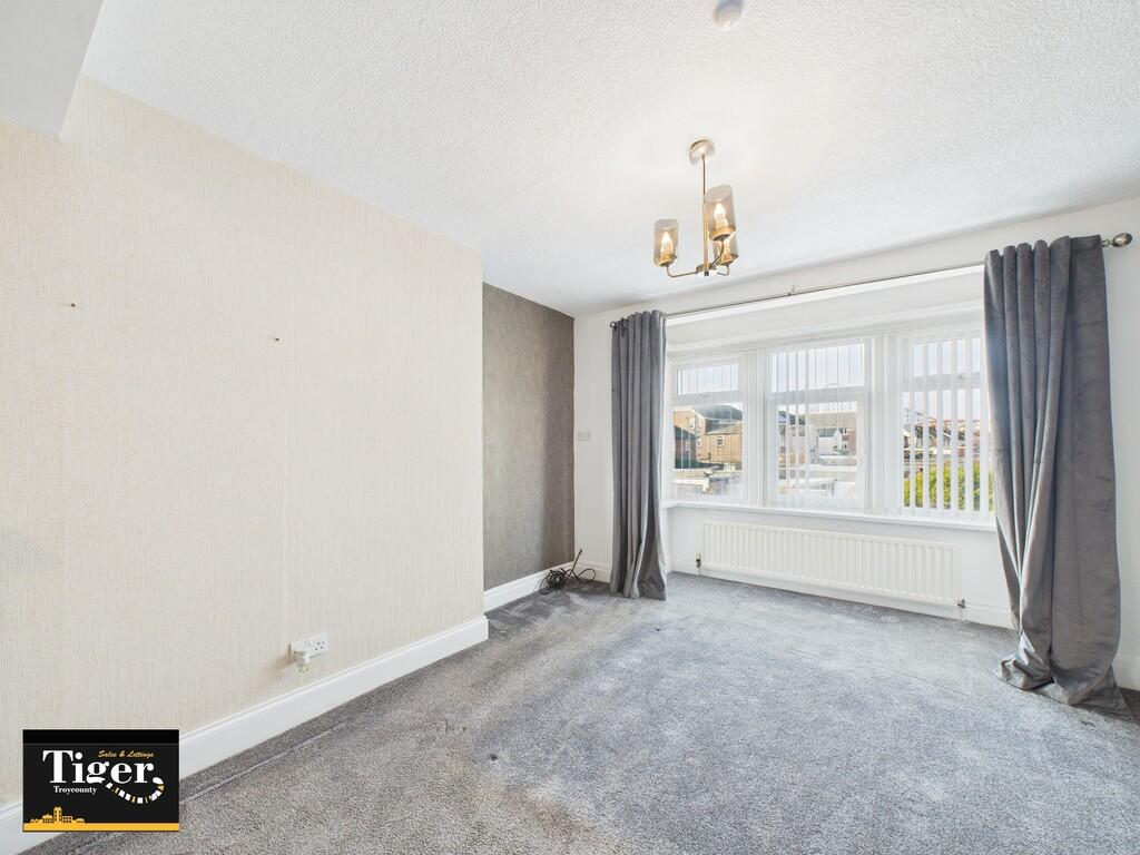 CAM02176G0-PR0509...