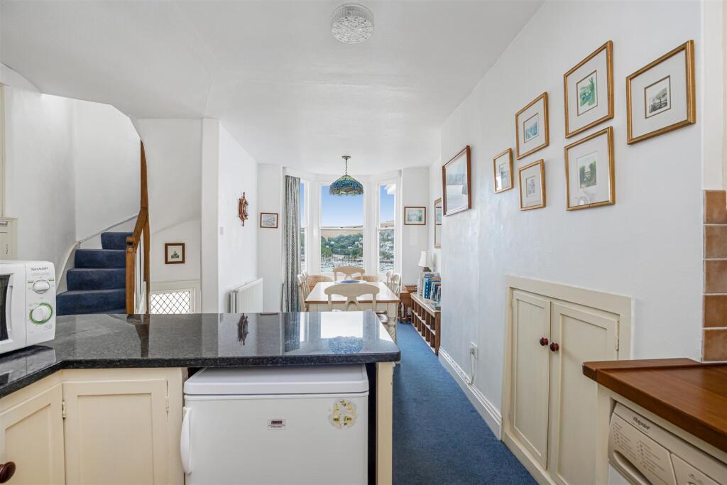 A15 - 37 Above Town Dartmouth - 220712.jpg