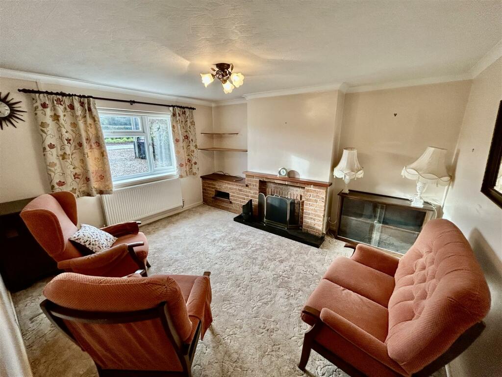 lounge.JPG