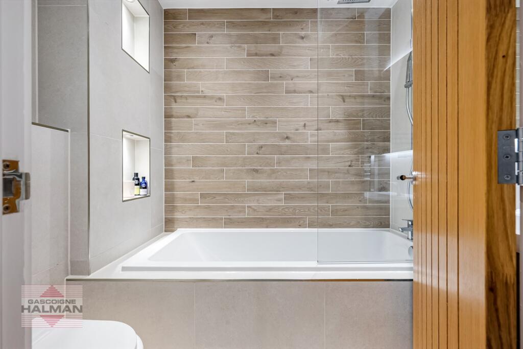 Family Bathroon