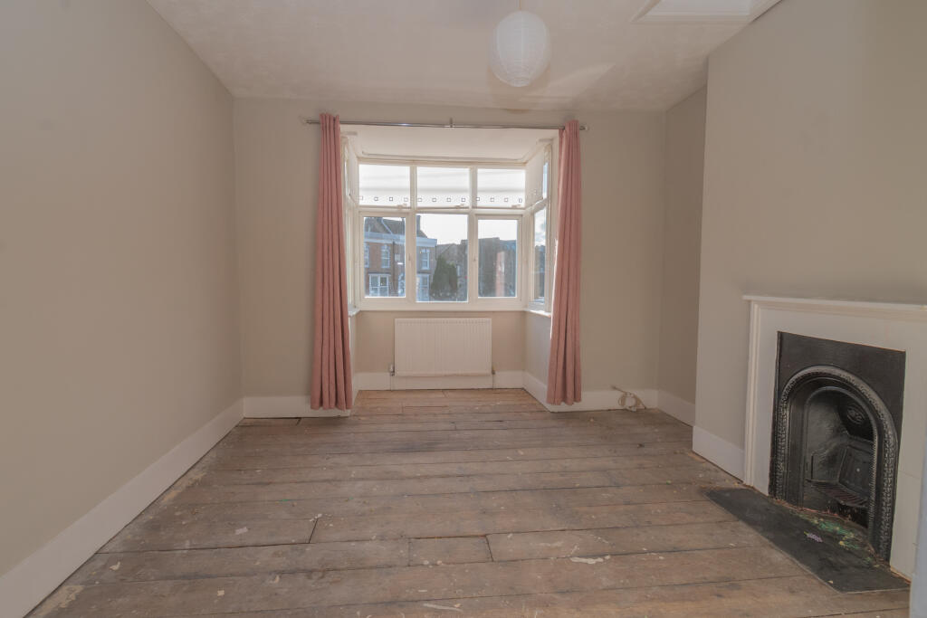 general 15 Vale Road