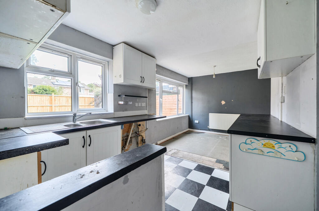 1343227-8-68a4622...