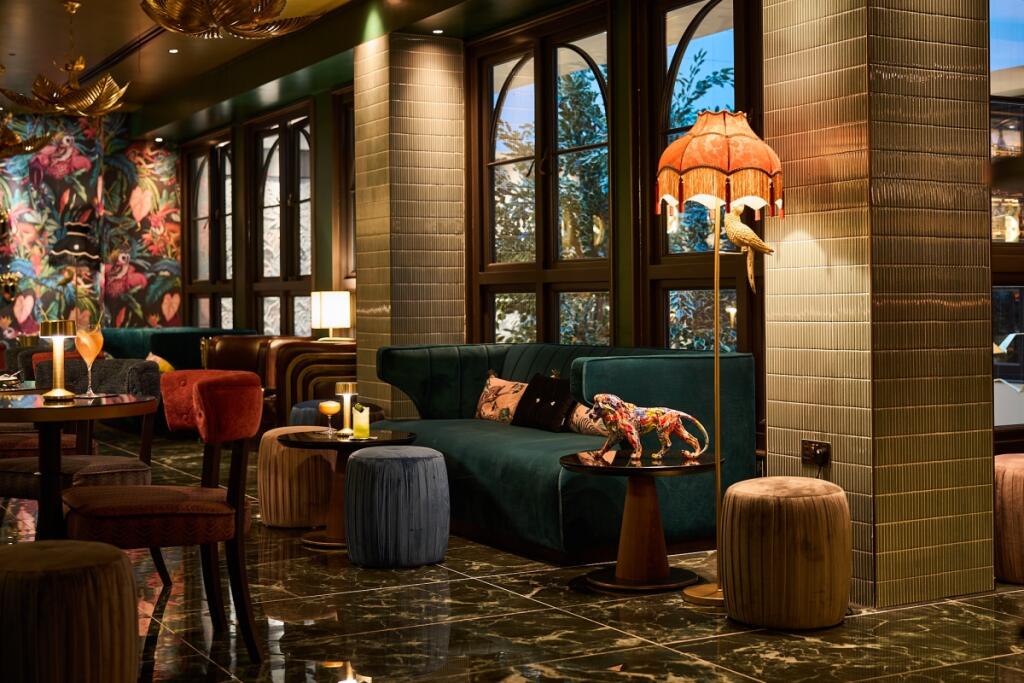 Lobby 2