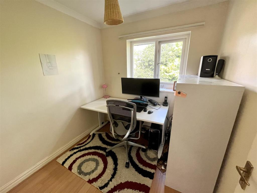 Bedroom 4.jpg