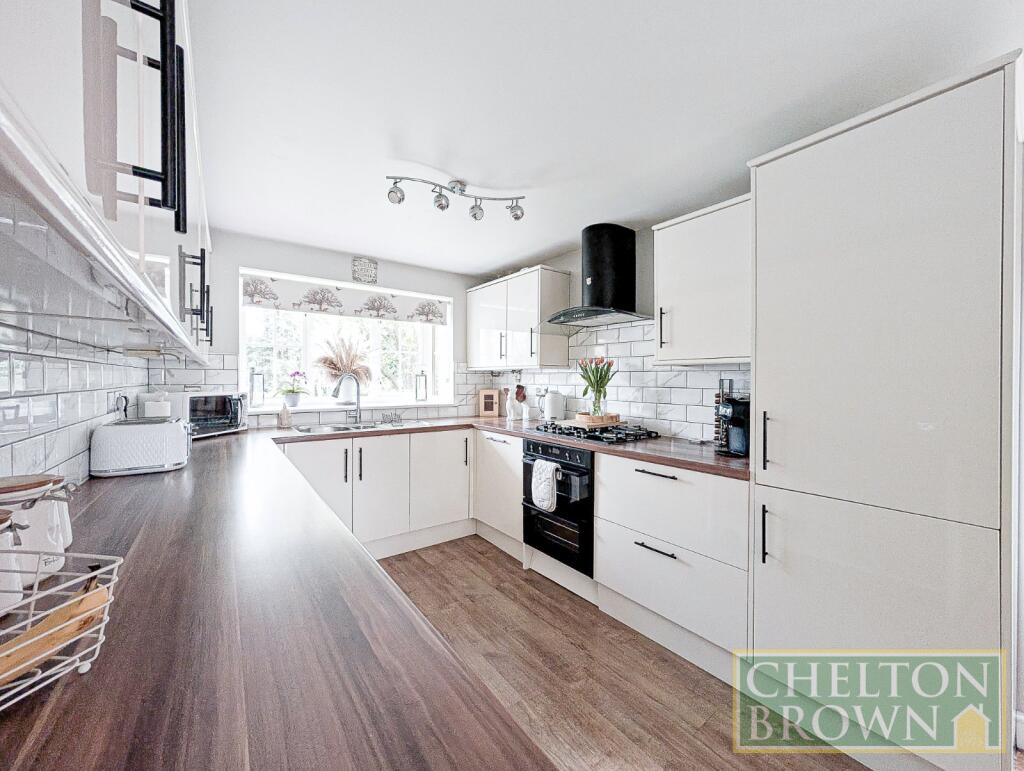 Kitchen &amp; Diner