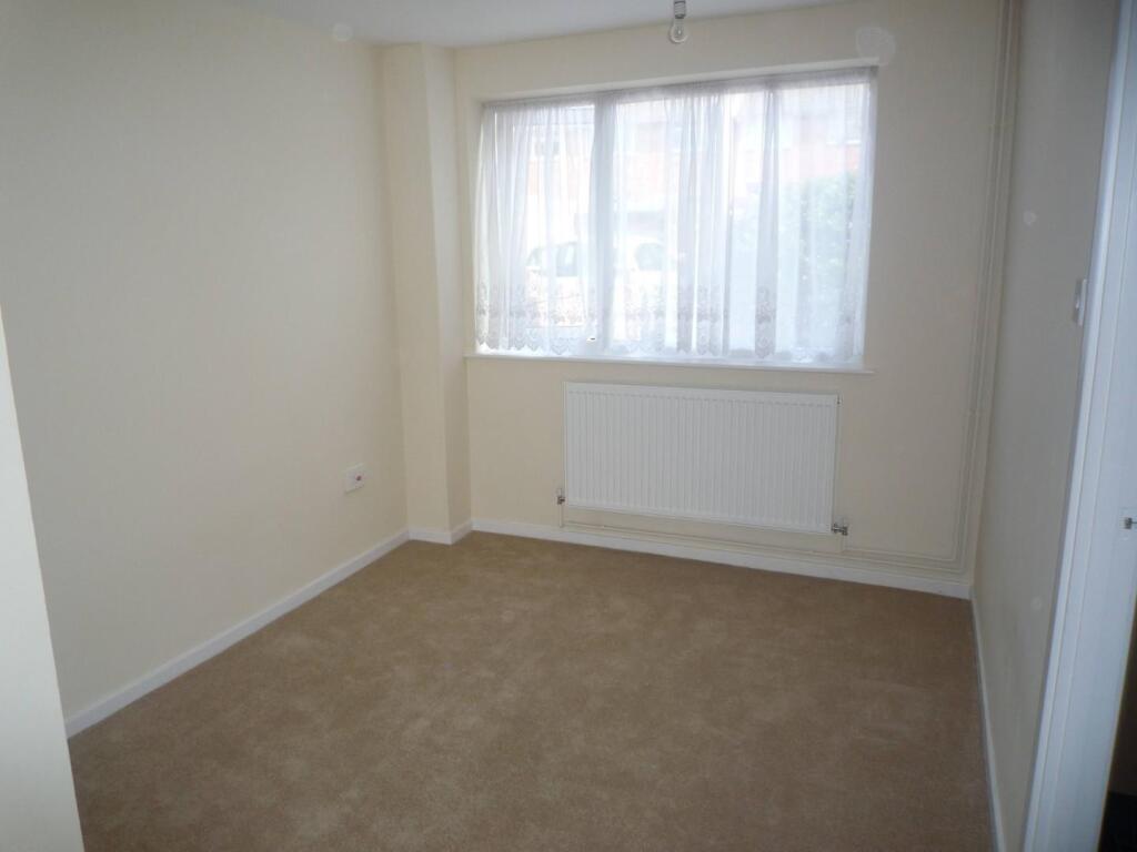 30 The Laurels Dining Area.jpg