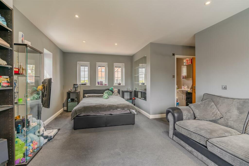 3 The Fairway-10.jpg