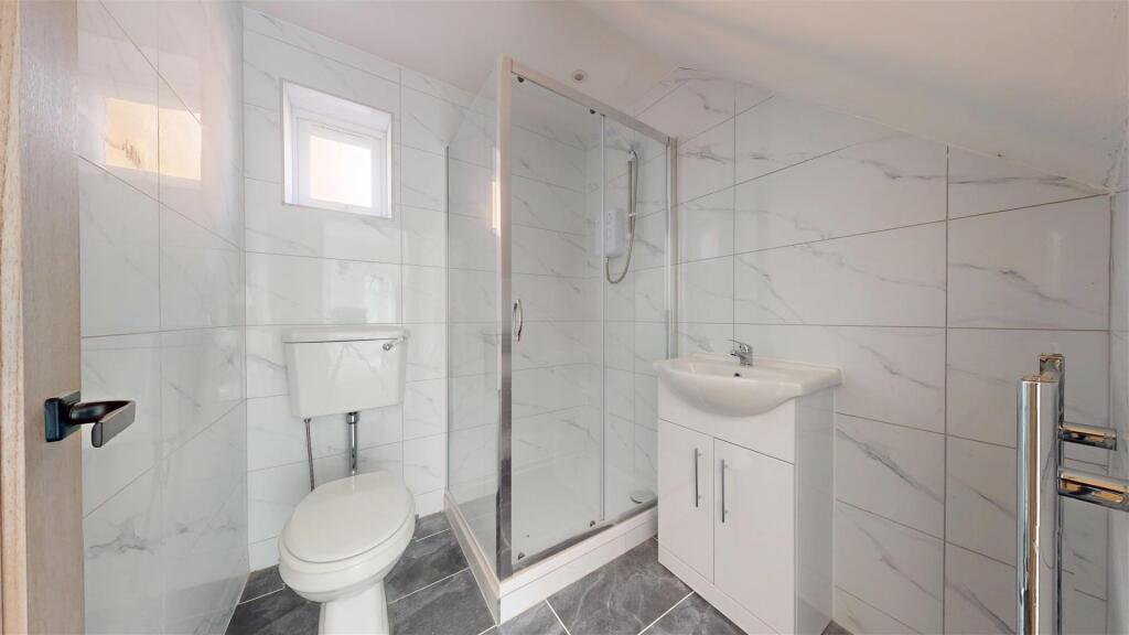 Ormskirk Road Shower Room