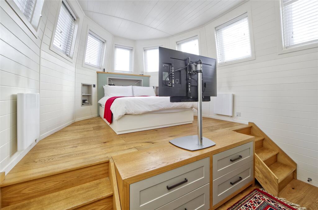 Principle Bedroom