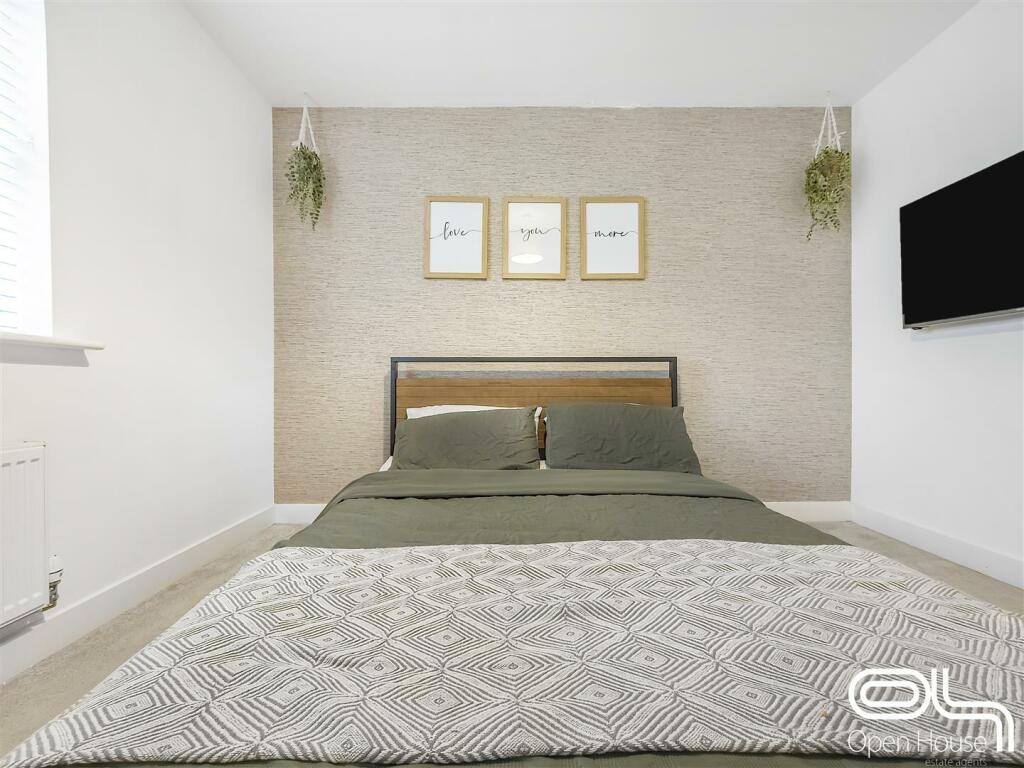 Maple Drive (26).jpg