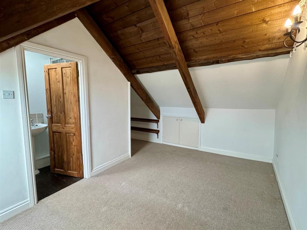 1 Chapel Hill Bedroom 1