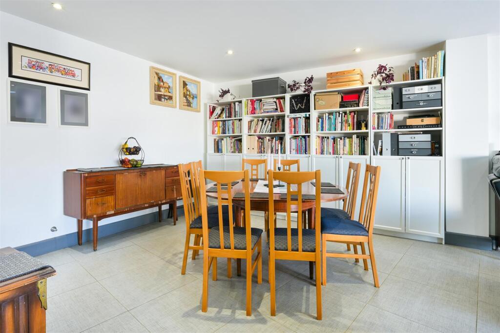 ASHCOMBE TERRACE, 12- (13).jpg