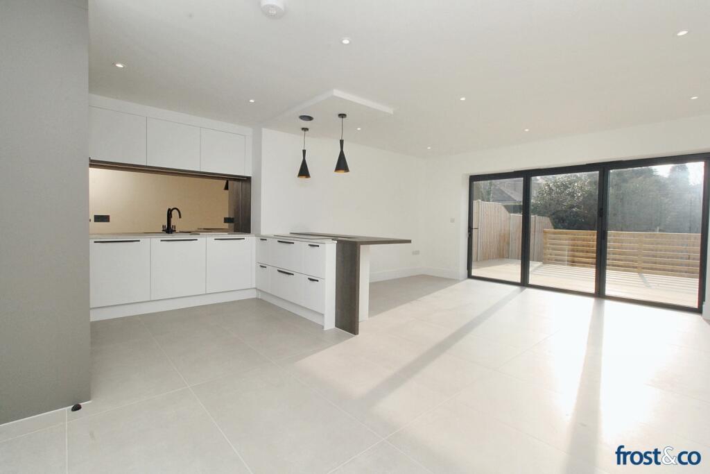 Kitchen Lounge