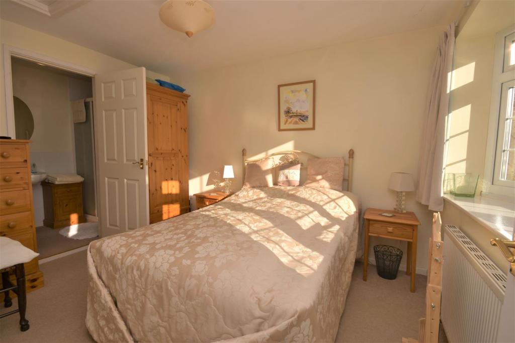 Master Bedroom &amp; Ensuite.JPG