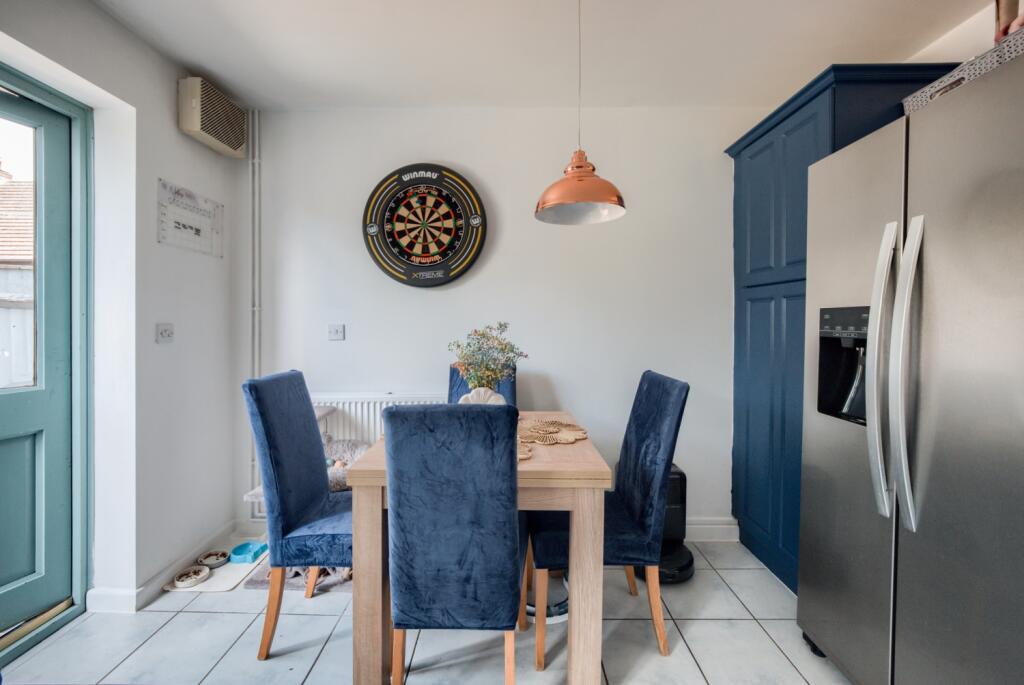 XT5A0146-HDR(3)
