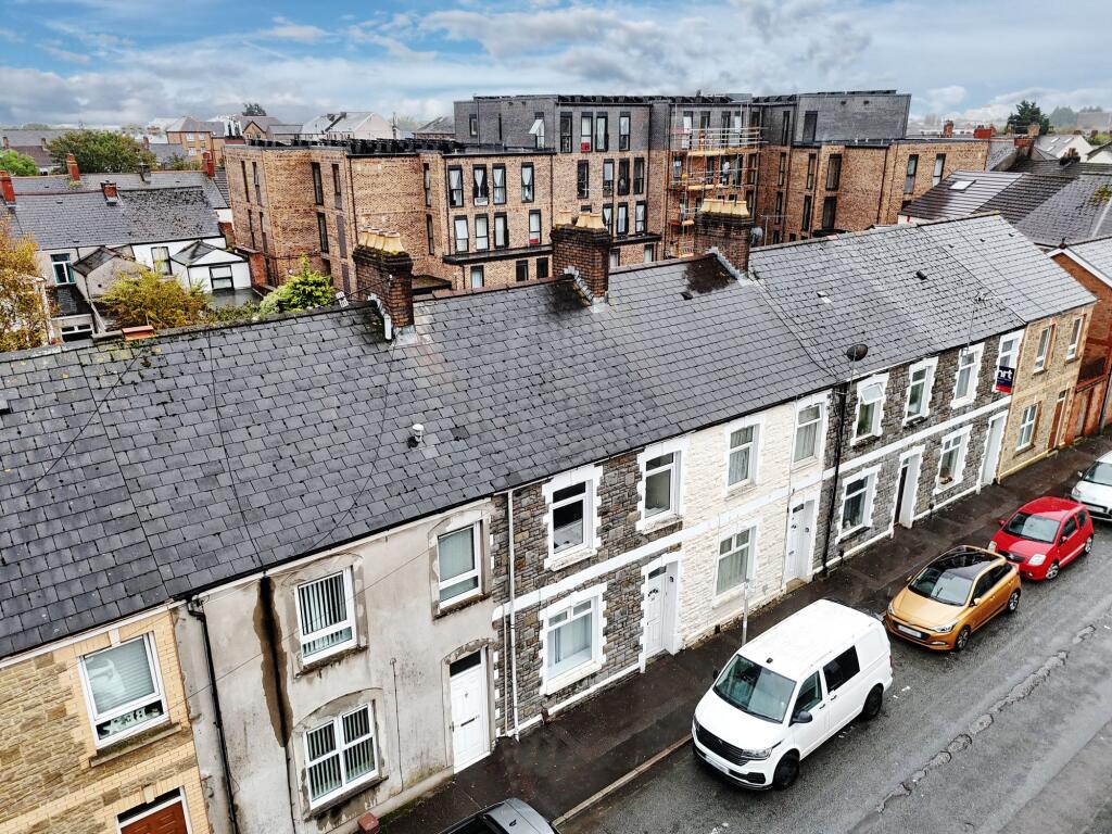 Front of house &amp; parking