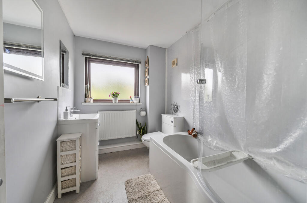 1355857-6-68cad07...