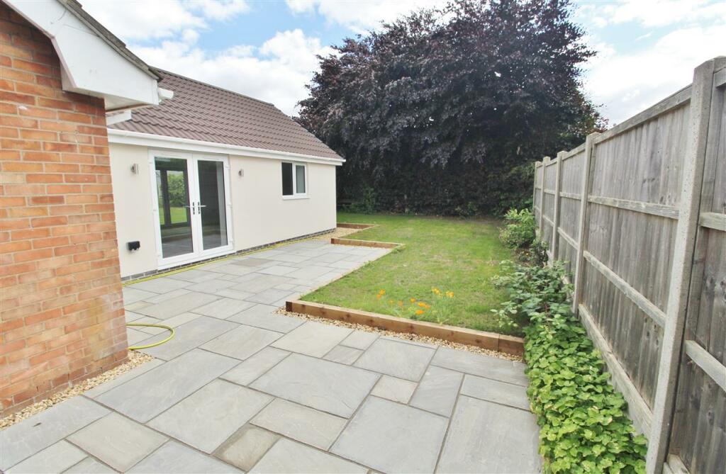 REAR GARDEN -