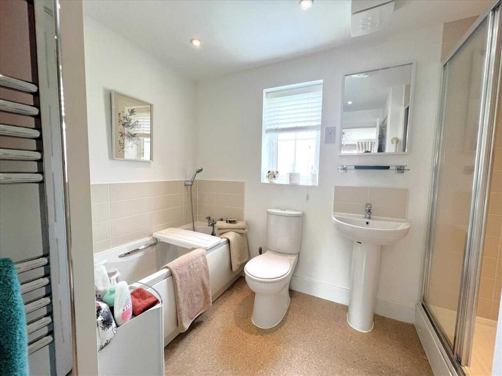 En-suite Bathroom