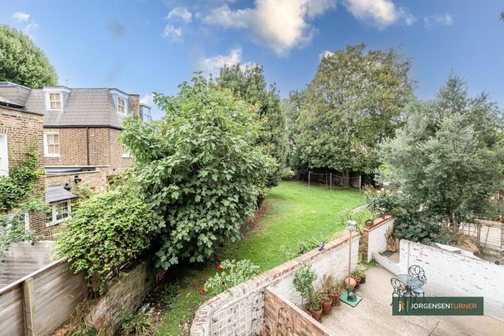 View to rear gardens.jpg