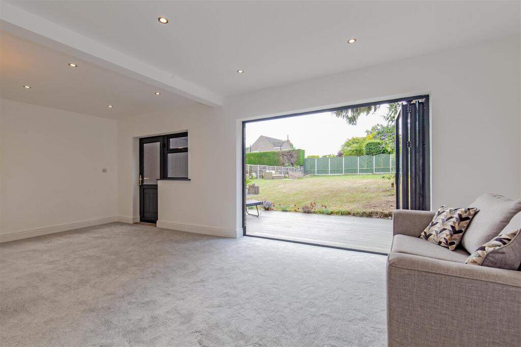 Reception Room-5.jpg