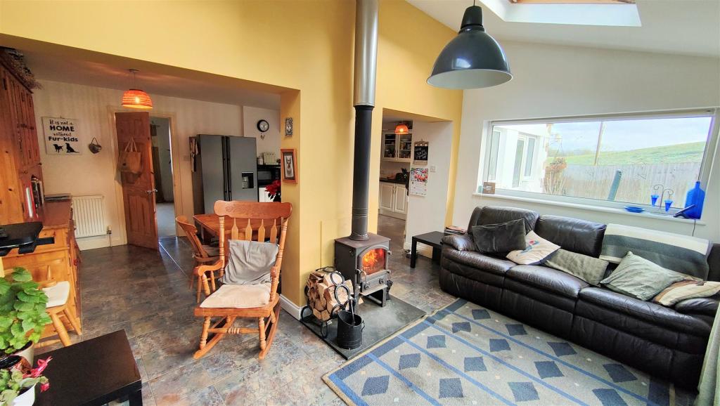 sun room.jpg
