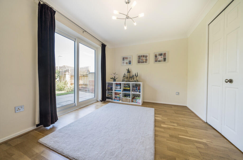 1330391-7-6899e91...