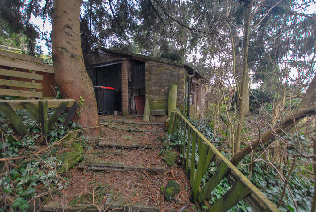 Outbuildings_edit...