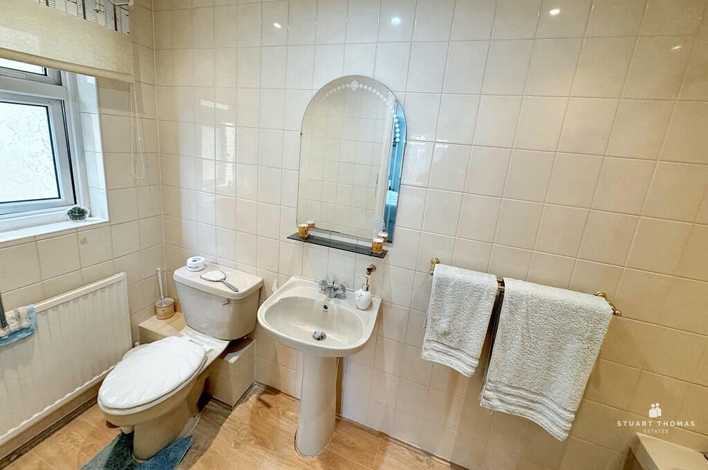 Ensuite