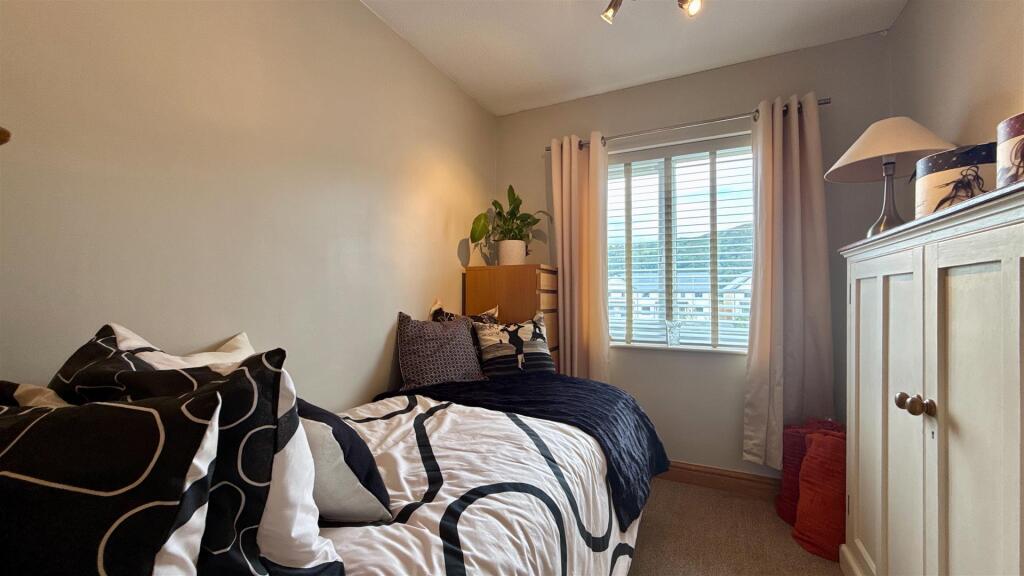bed 3