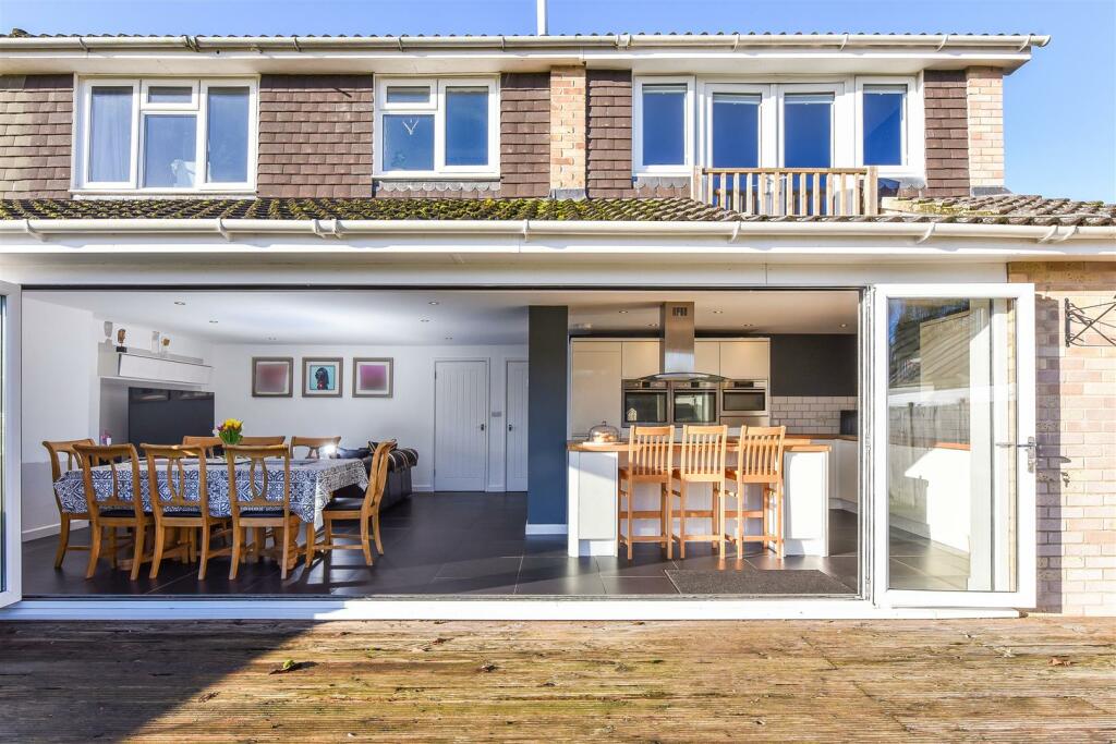 Kitchen/Diner/Family Room