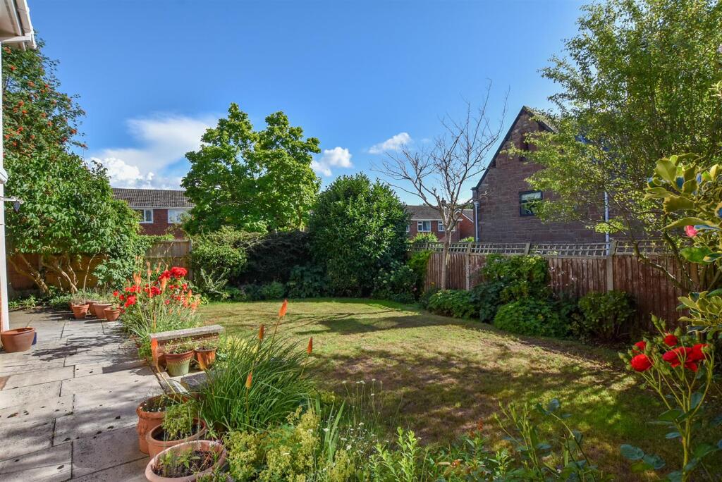 46 Barrymore (12).jpg