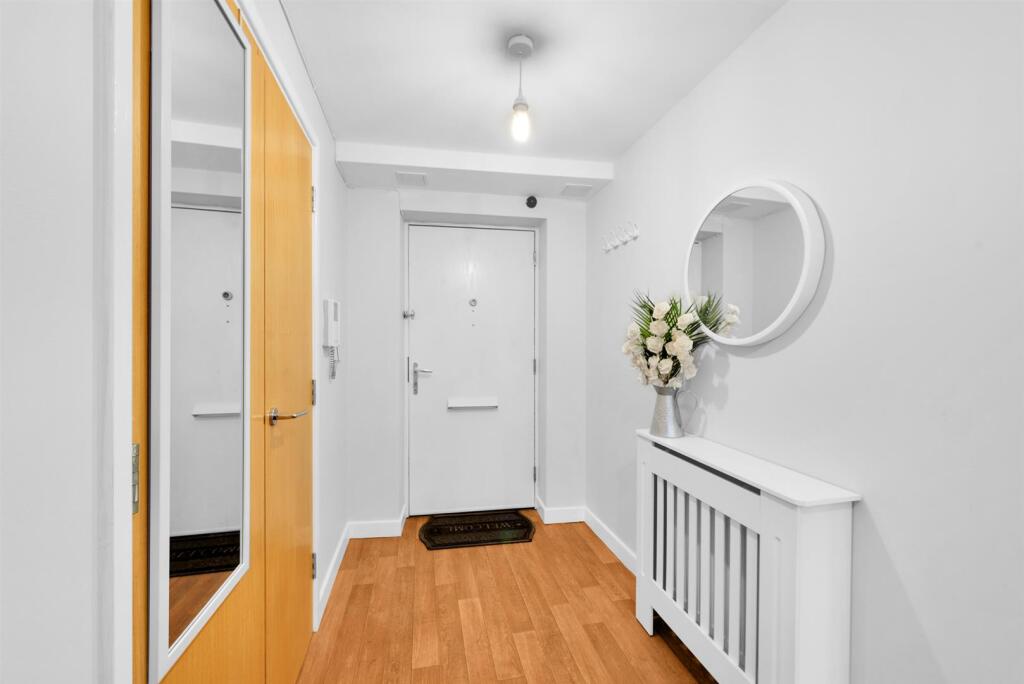 hallway.jpg