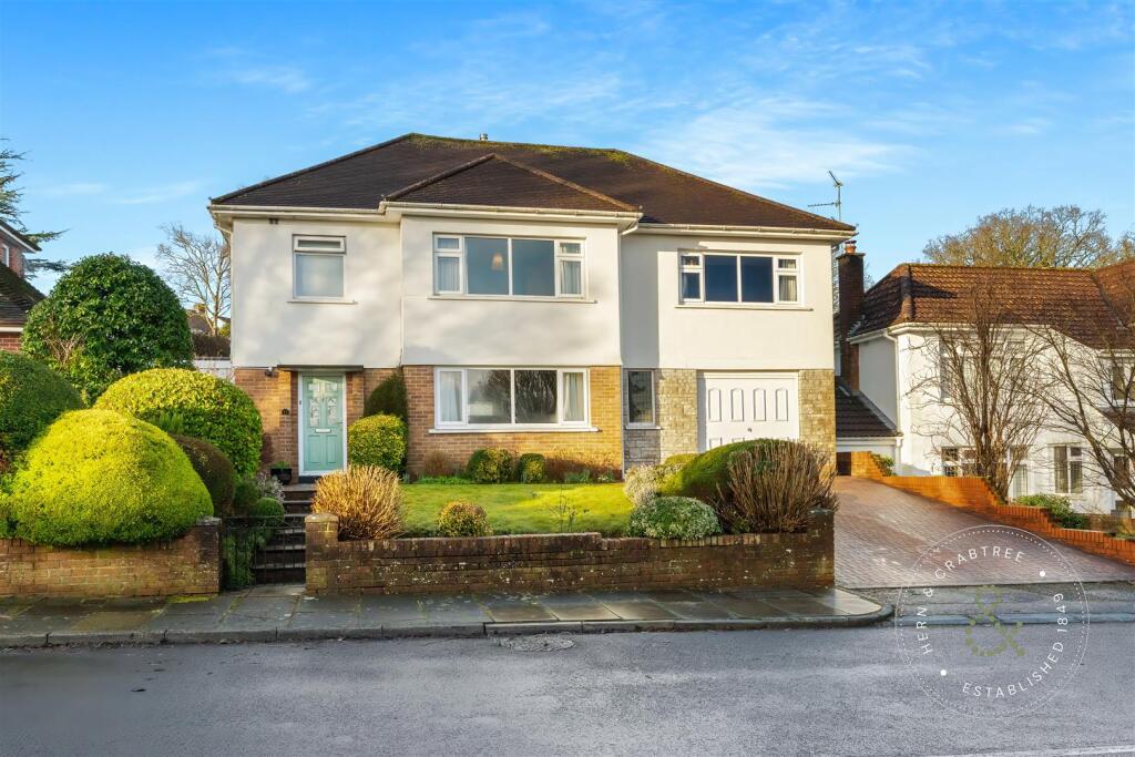 Dan Y Bryn Ave, Hern Crabtree (2).jpg