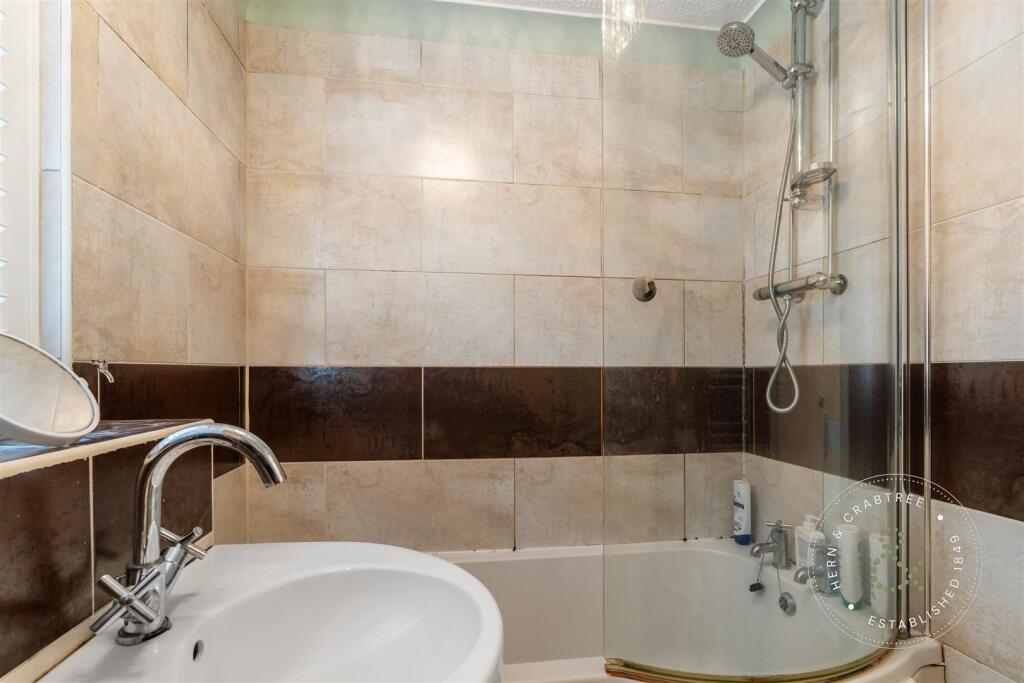 Camelot Way, HernCrabtree (17).jpg