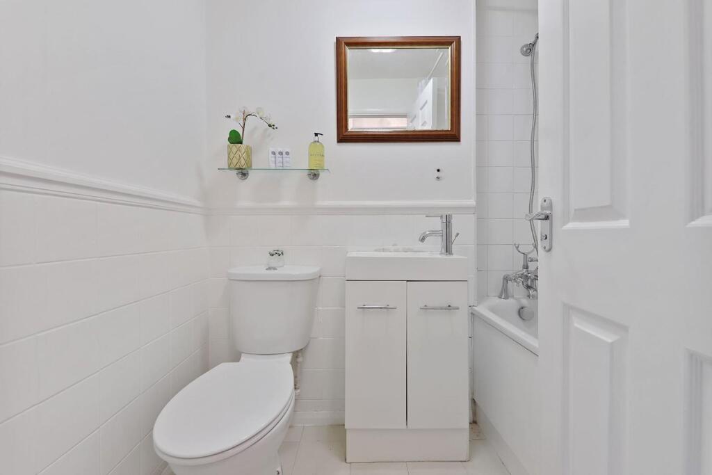 13-2df0JHPropWpen - 99 Orchard Grove - 39 (1)-medi