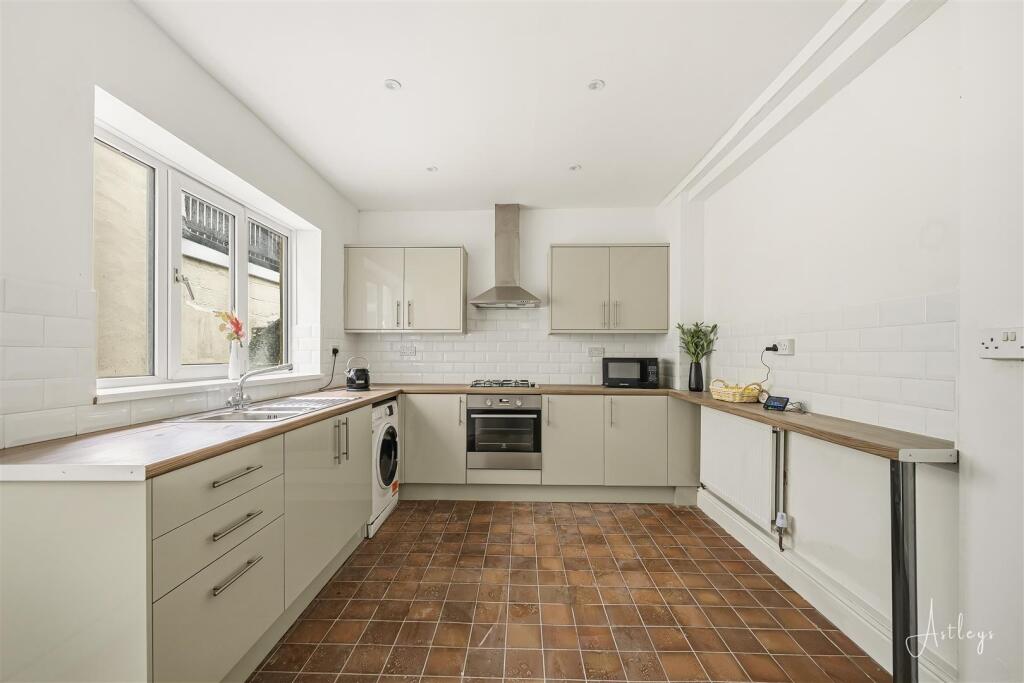 Kitchen/Breakfast Room