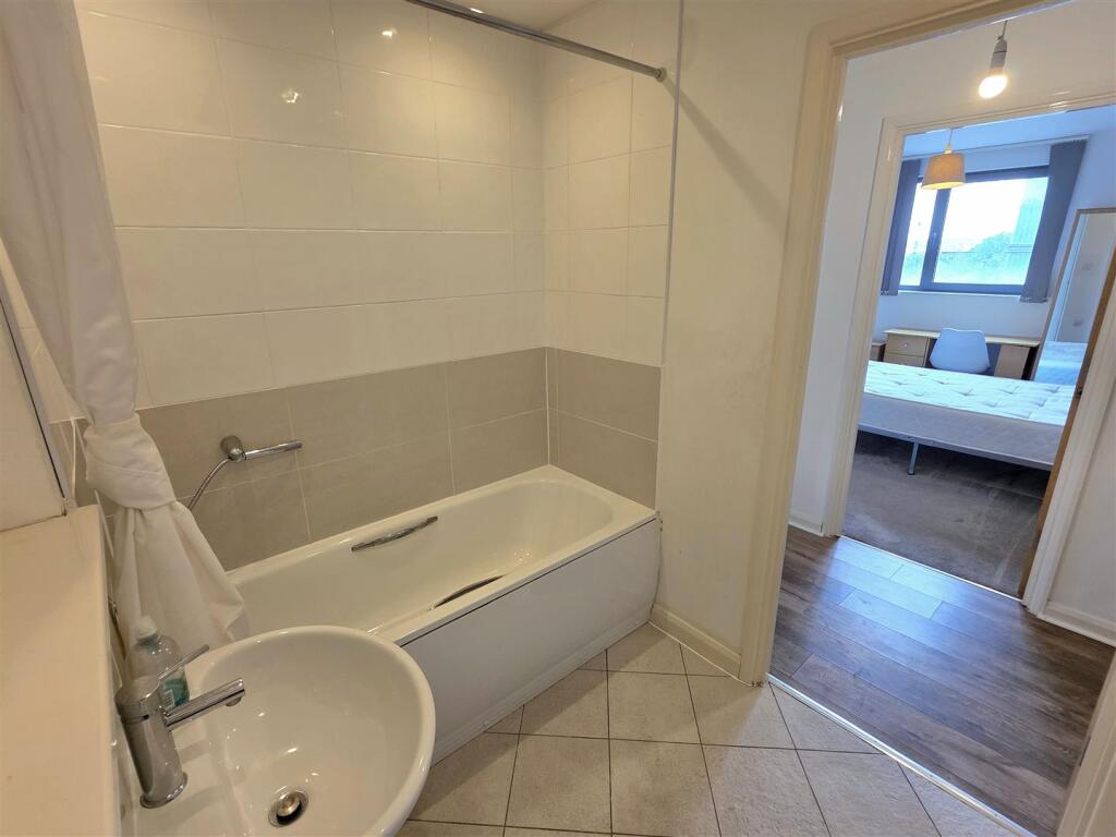Main Bathroom