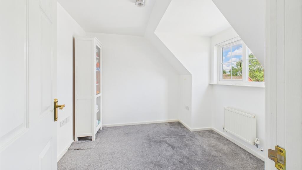 CAM04968G0-PR0057-STILL031