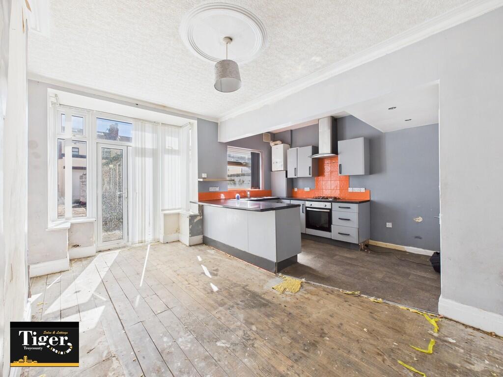 CAM03440G0-PR0404...