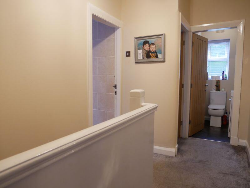 Photo 33