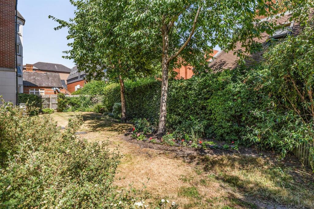 20-d2d5CH_39CRAYSHAW_RG48EQ_MCS83594_044 (1)-mediu