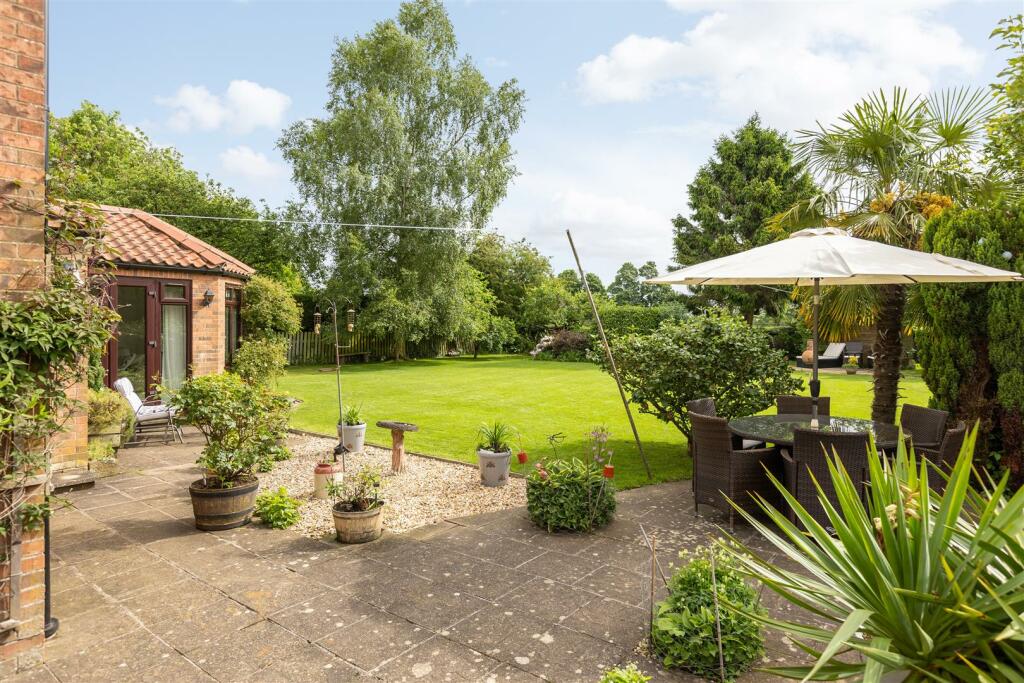 Pasture Lodge External-9.jpg