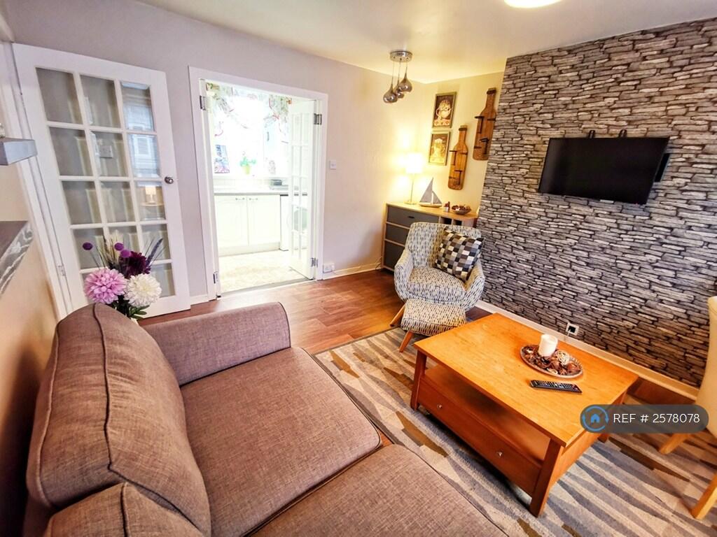 Living Room - 3-Seater Comfortable Sofa