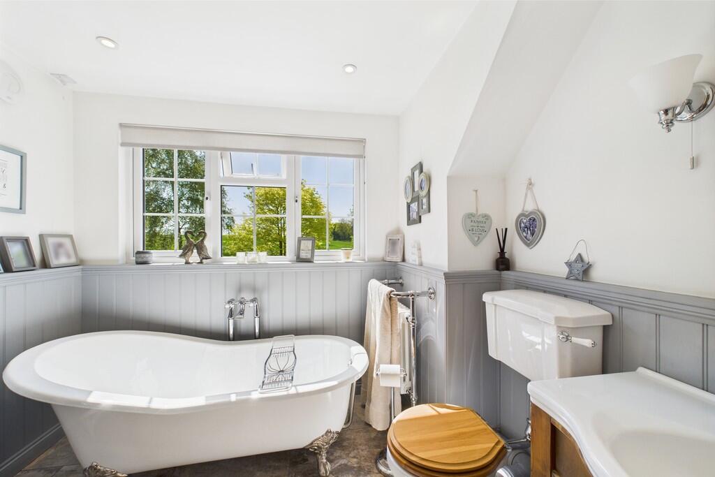 CAM01689G0-PR0465...