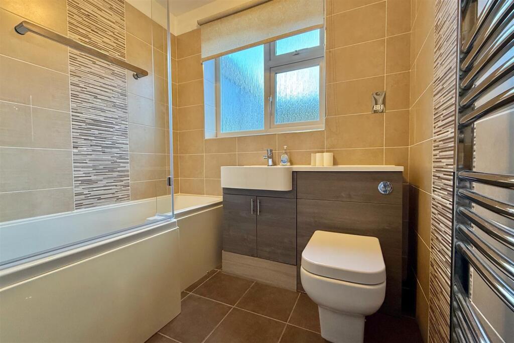 bathroom (1).jpeg