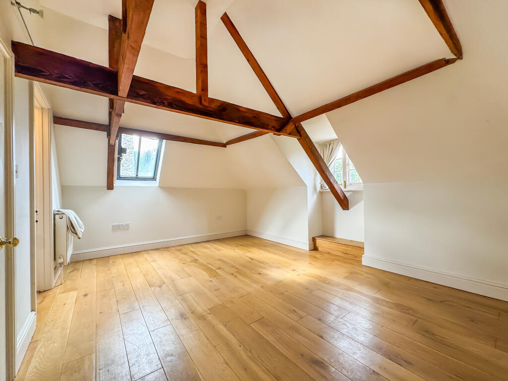 20250830_140935319_iOS_edited