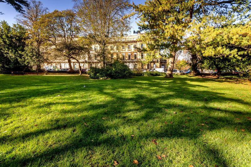 Victoria Square Gardens